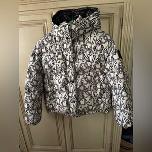 AUTHENTIC Moncler Elegant Black and White Outerwear